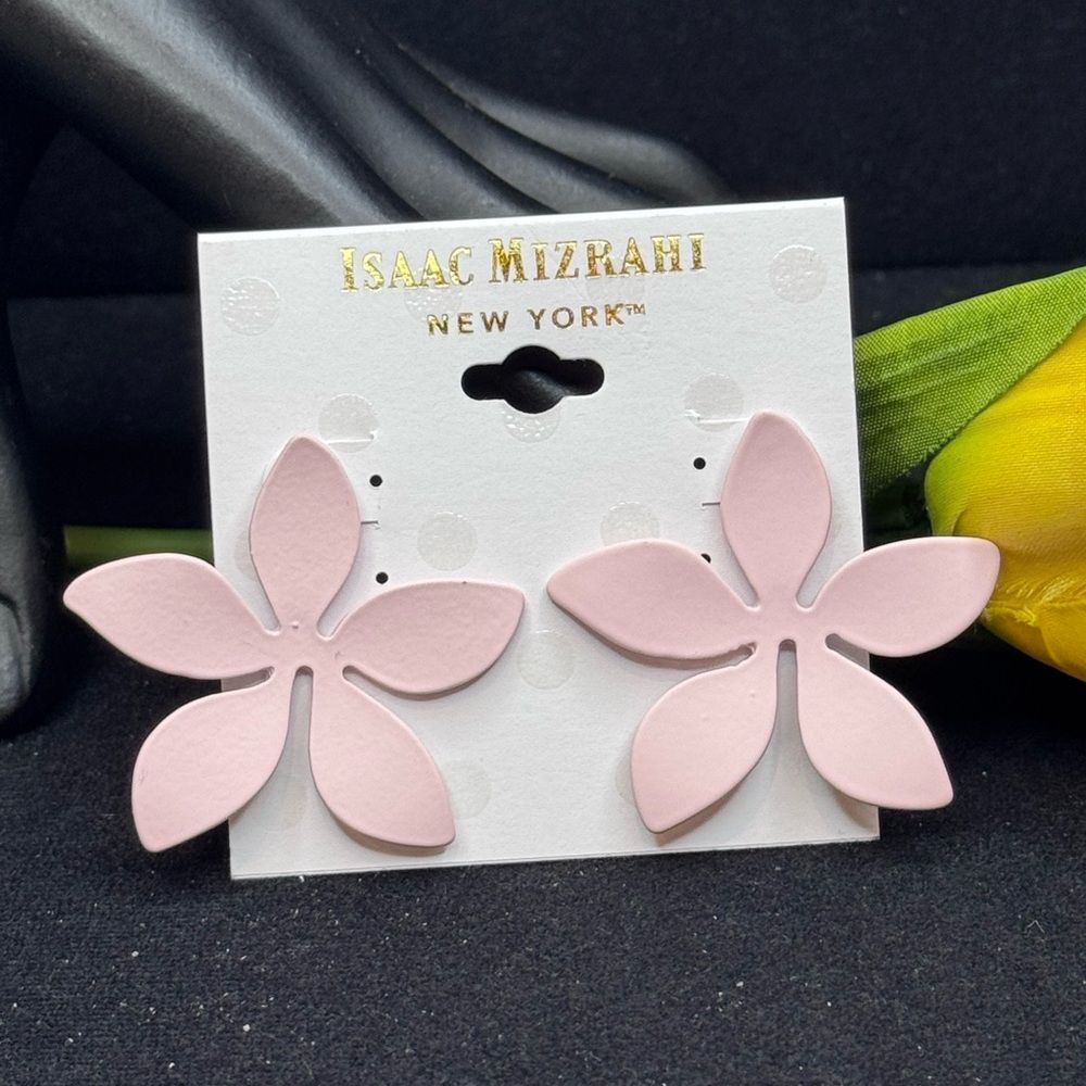 NWT Isaac Mizrahi Soft Pink Flower Statement Drop Earrings 1.75" Spring